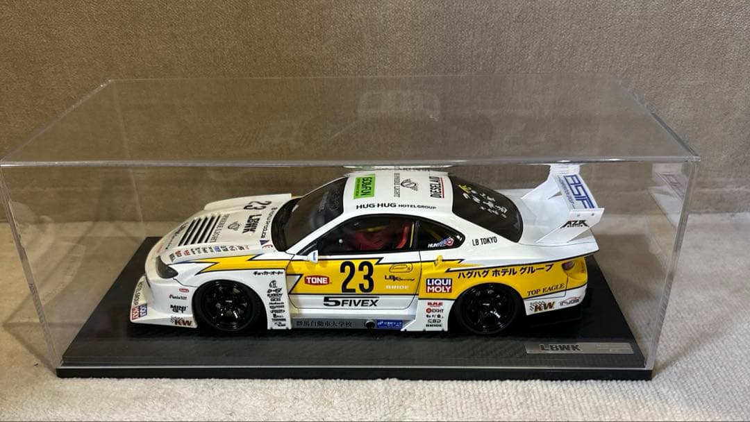 LBWK レースカー 1／18ミニカー S15ホワイト/イエロー