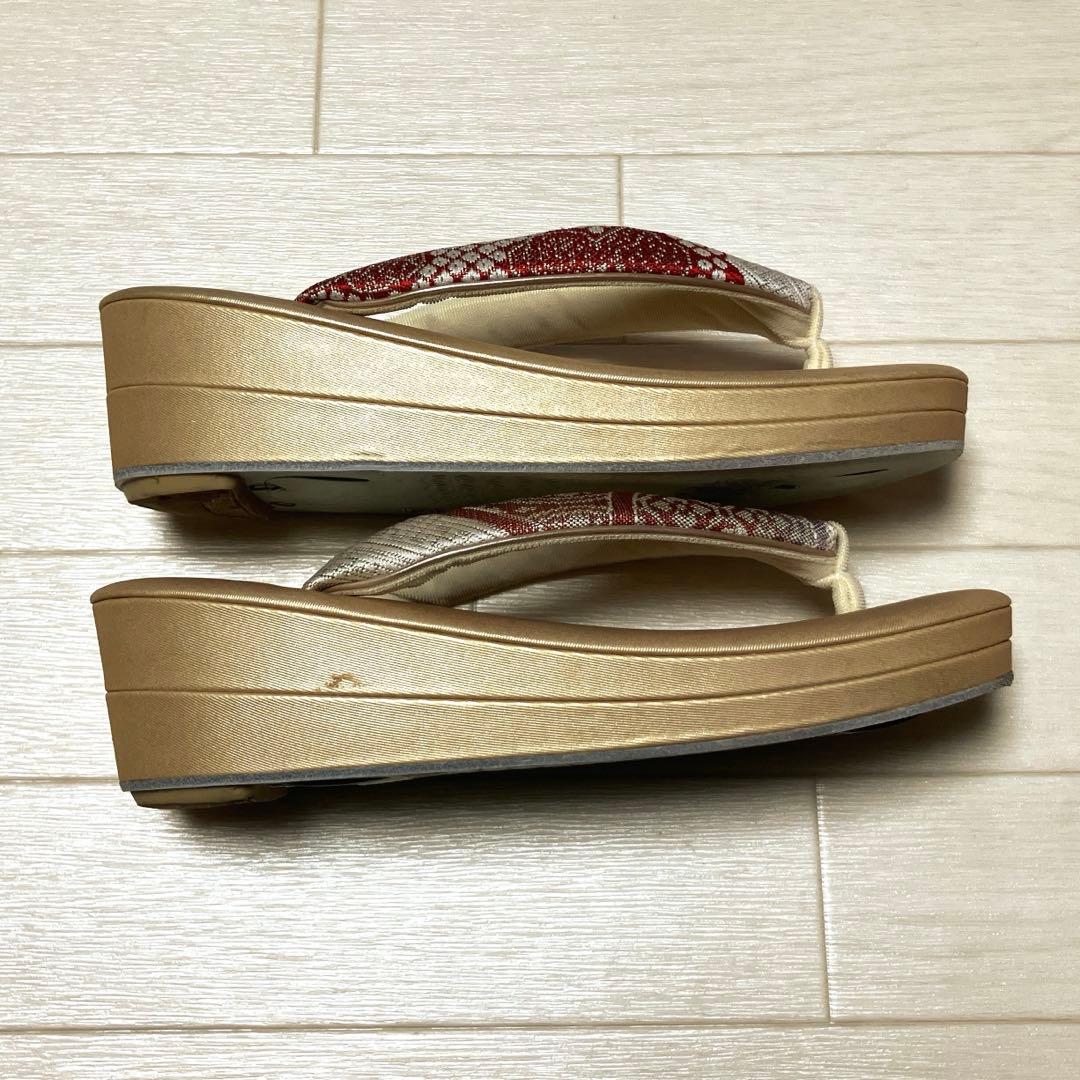 《美品》草履バッグセット　帯地　ラメ　花柄　底鋲付きバッグ　成人式