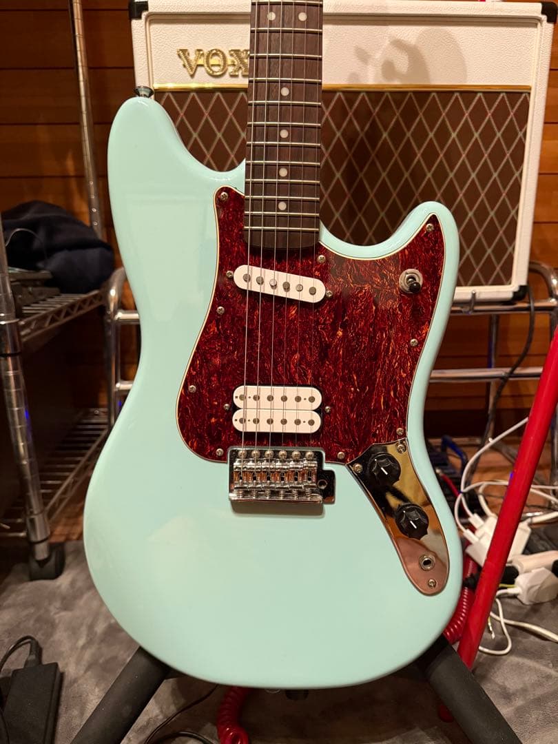 ギター Squier by Fender CYCLONE