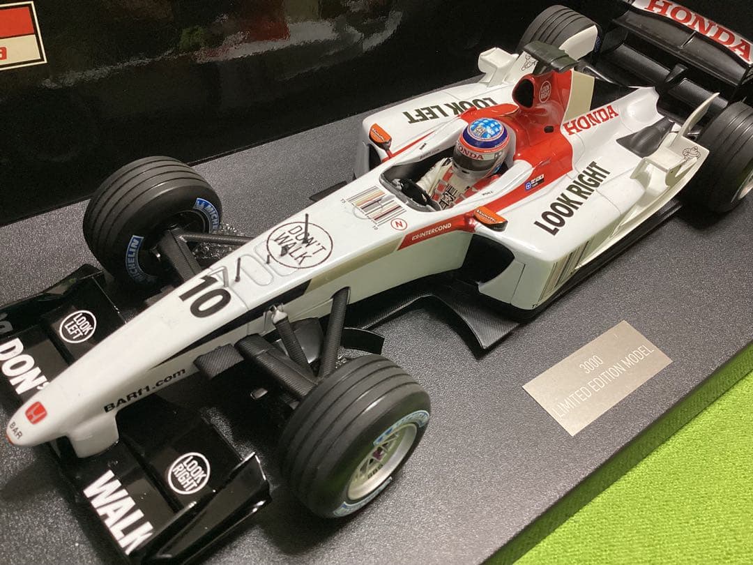 ミニチャンプス 新品 BARホンダ 佐藤琢磨 3,000台限定9×7×26cm