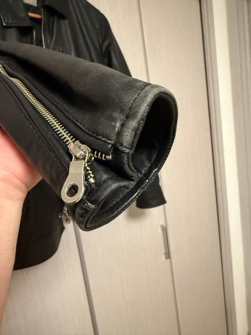 美品 ナノユニバース 羊革ライダースジャケット シングル L キルティング 中綿