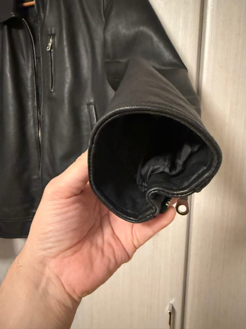 美品 ナノユニバース 羊革ライダースジャケット シングル L キルティング 中綿