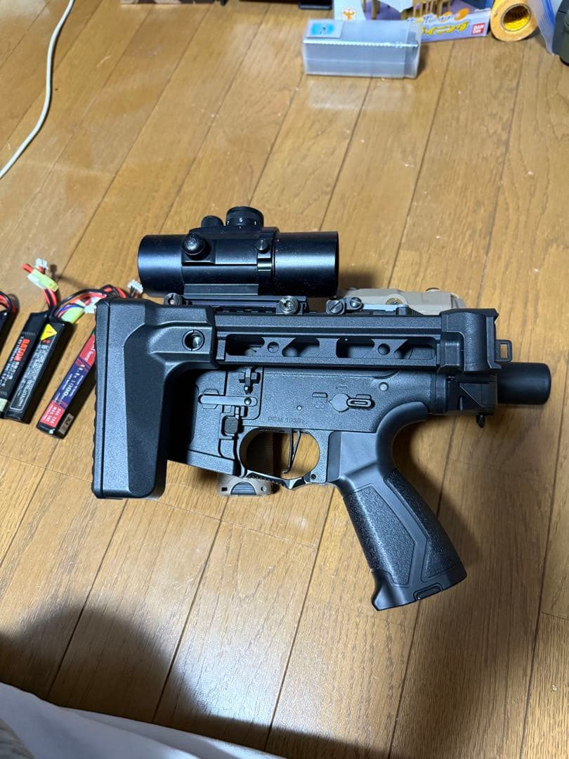 次世代電動ガン バッテリー・マガジン付き