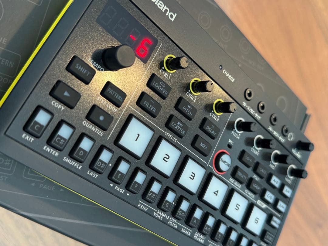 DJ機材 Roland AIRA Compact P-6 CREATIVE SAMPLER