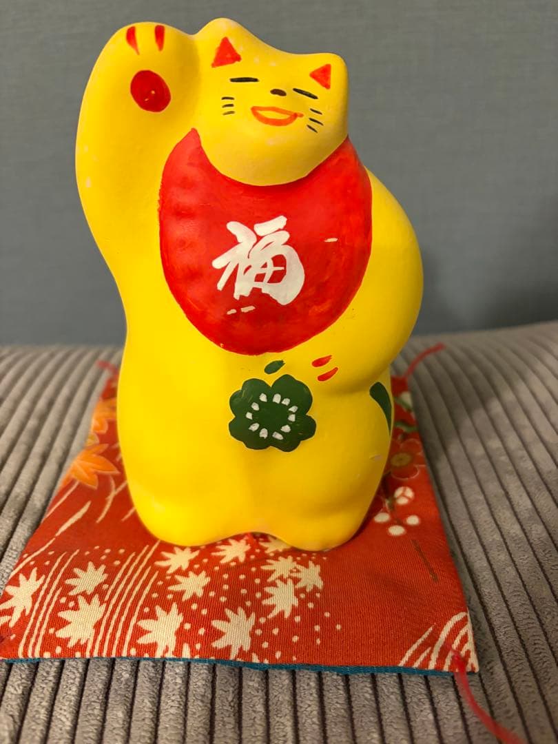 湯布院招き猫抽選品　輪葉葉黄色の招き猫 置物