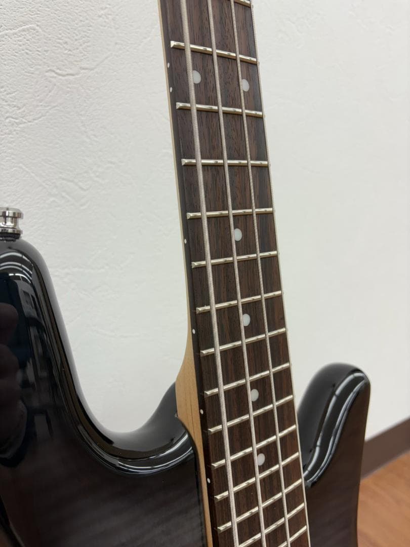 25S12-193 Spector Legend 4 standad 数回使用