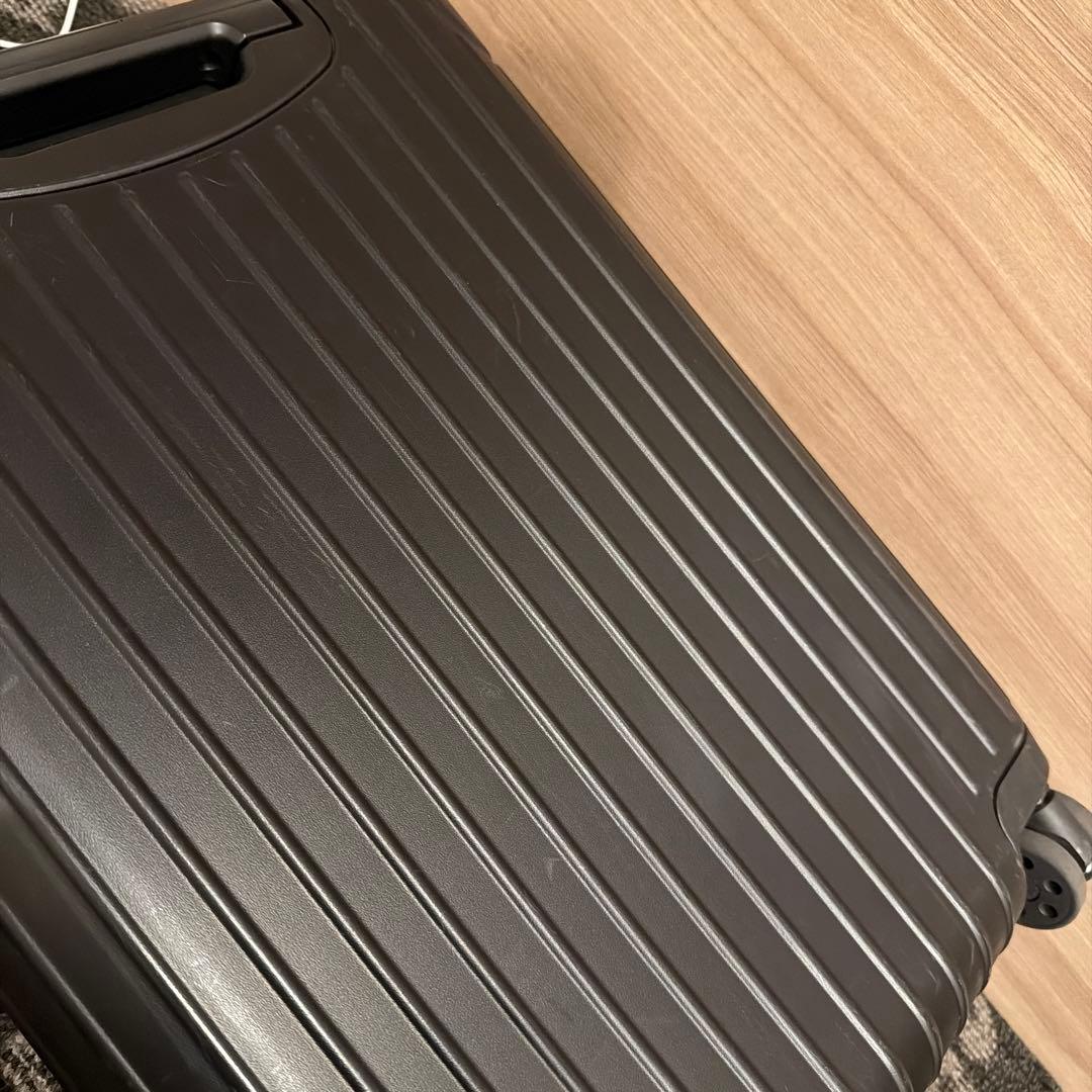 リモワ エッセンシャルキャビン マットブラック 36L