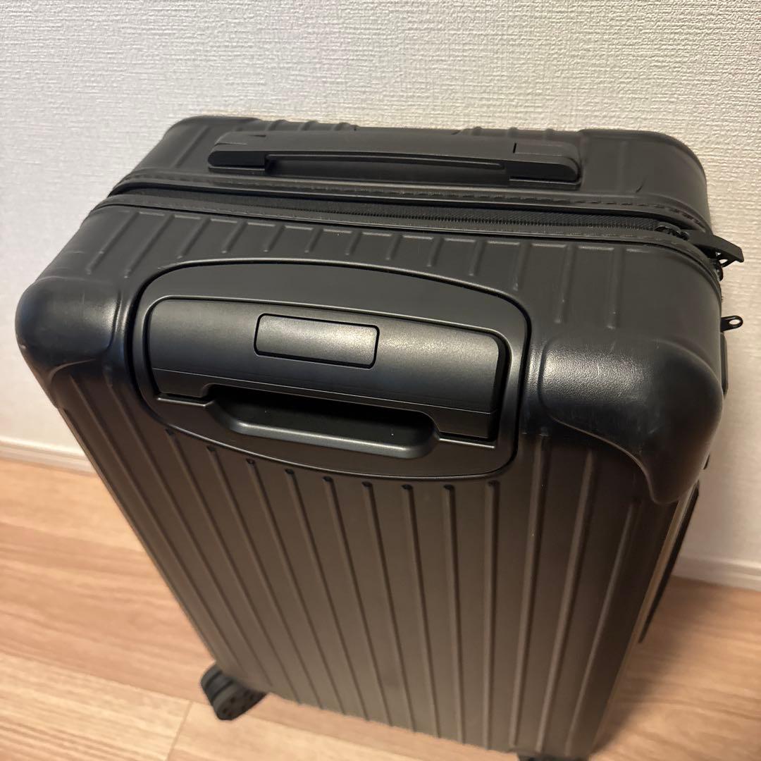 リモワ エッセンシャルキャビン マットブラック 36L
