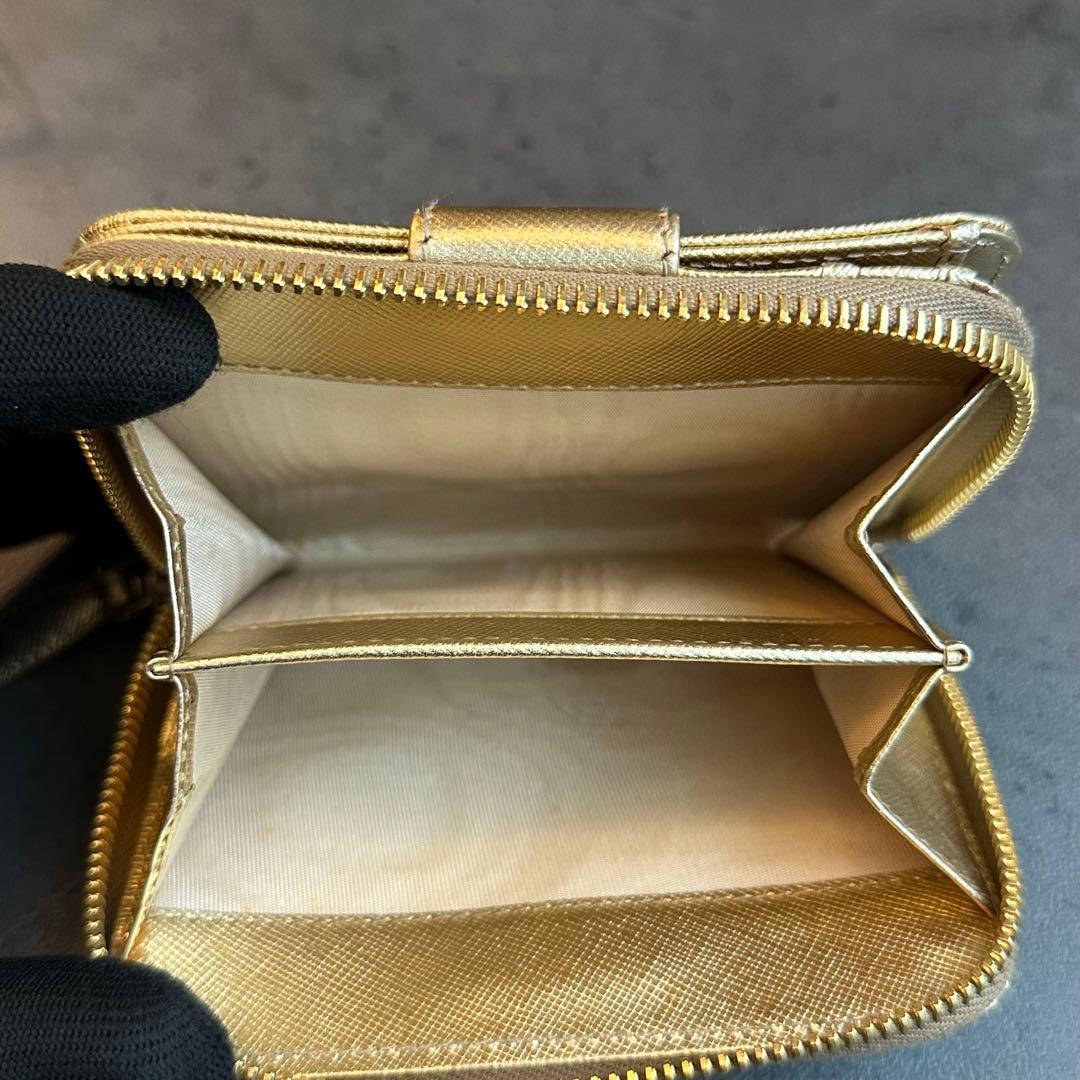 PRADA サフィアーノレザー ゴールド 二つ折財布　コンパクトウォレット
