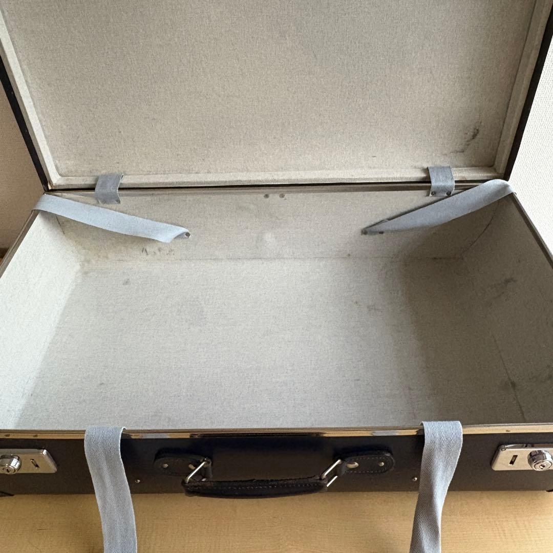 【純正ベルト付】グローブトロッター オリジナル ラージスーツケース ネイビー