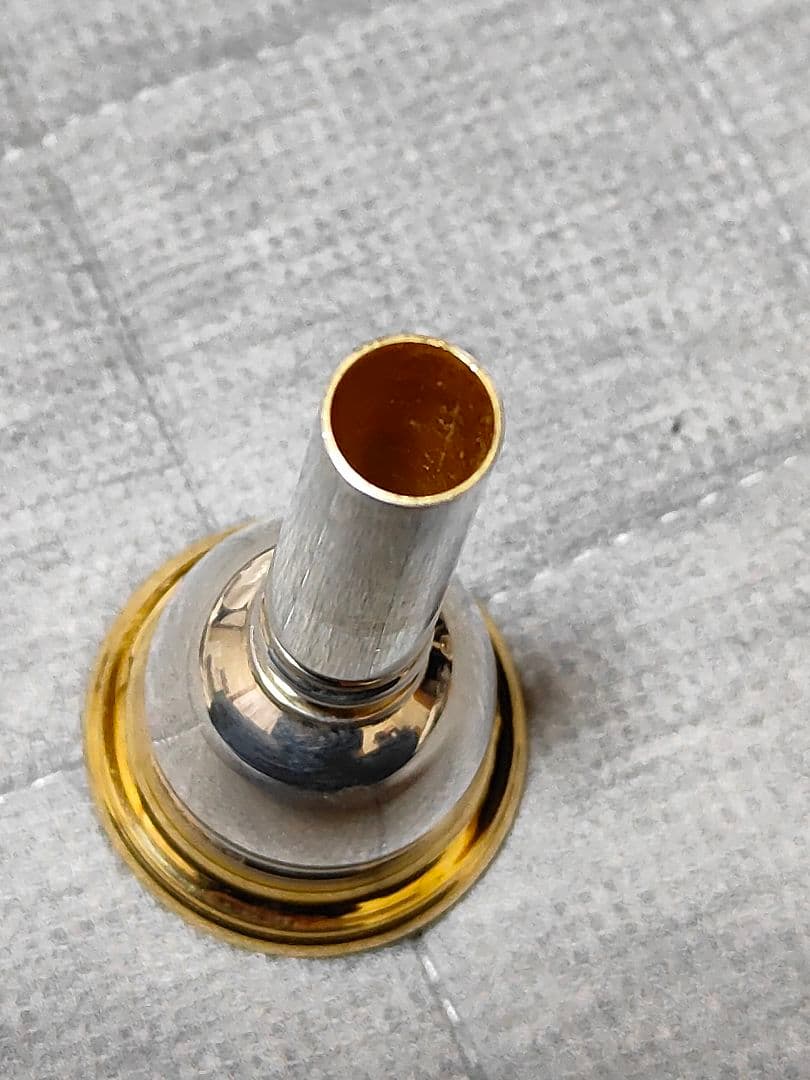 ★チューバマウスピース　ペランテュッティ PT 62 中古★