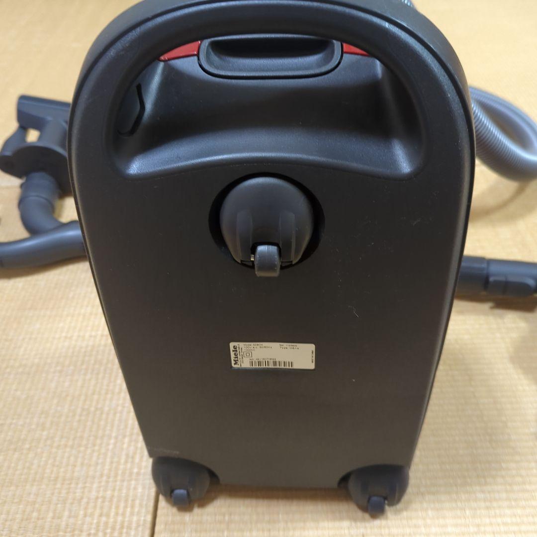 Miele Compact C2 Cat＆Dog 赤色掃除機 吸引力調整付き