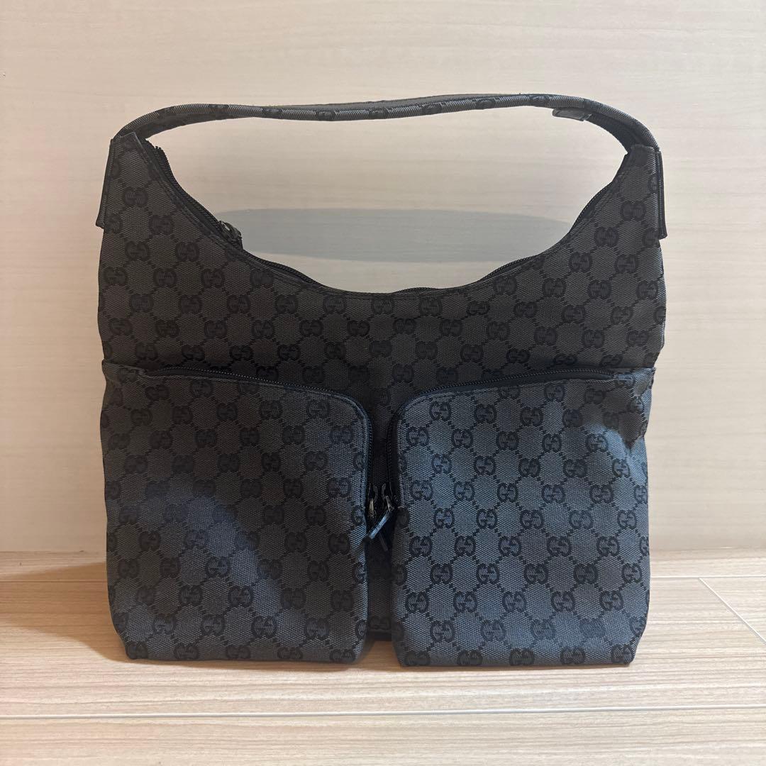 GUCCI ブラック GGパターン ハンドバッグ