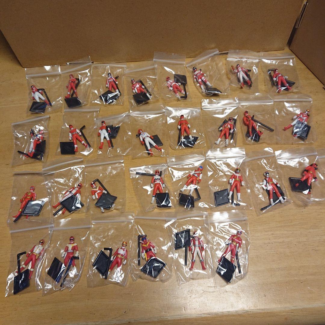 スーパー戦隊レッドクロニクルvol. 1～vol. 4全33種中31種＋ダブリ