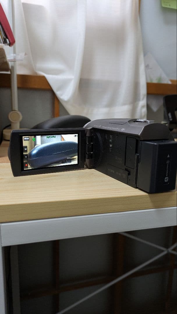 HDR-CX680　SONY HDYCAM グレー　三脚、バック付き　ほぼ新品