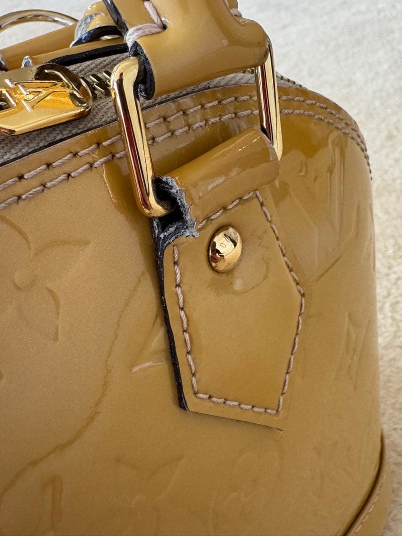 Louis Vuitton ルイヴィトン アルマ BB ベージュショルダーバッグ