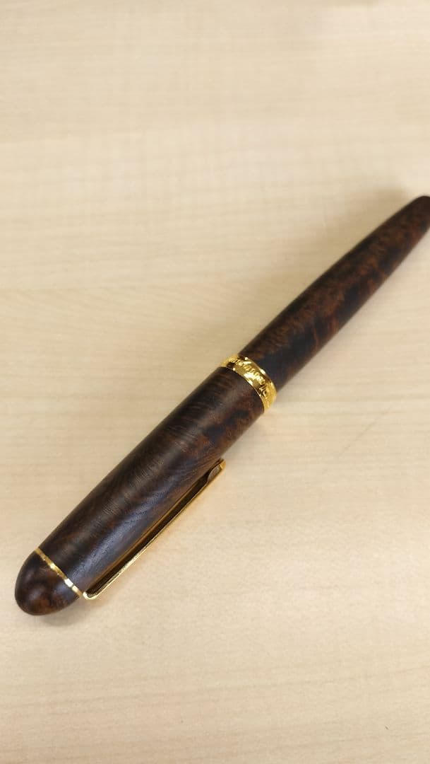 【未使用】アカブライヤー　センチュリー3776　プラチナ万年筆 F（細字）