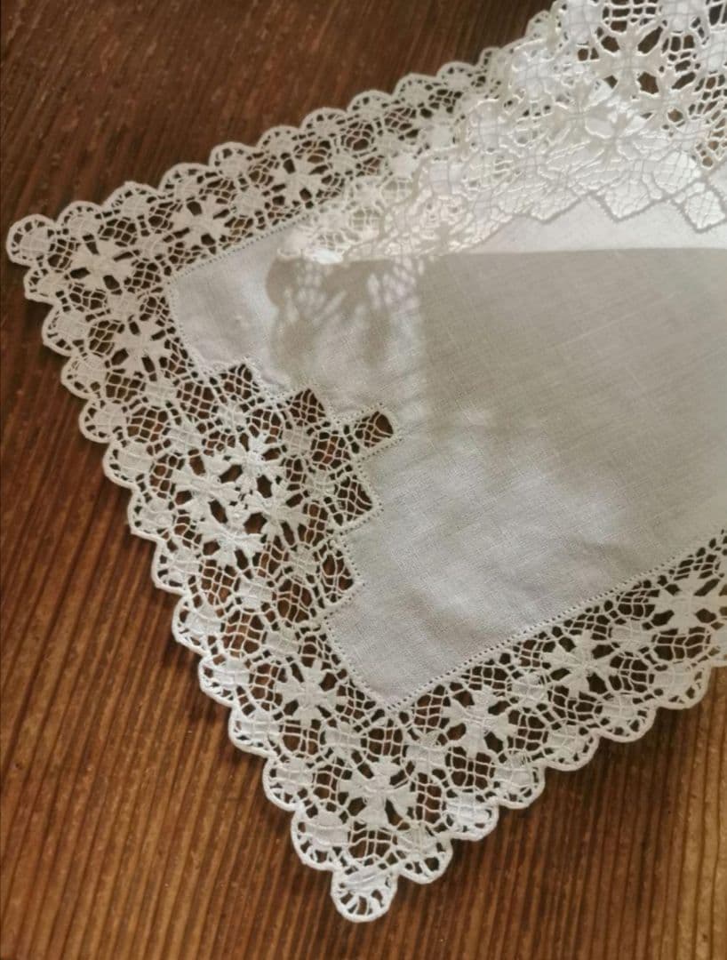 アンティークイギリス ホワイトニードルワークsabaレース梯子刺繍リネンクロス