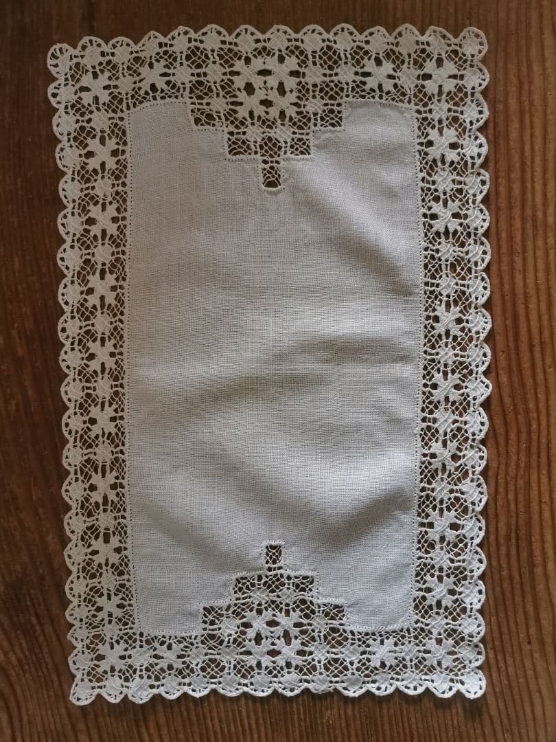 アンティークイギリス ホワイトニードルワークsabaレース梯子刺繍リネンクロス