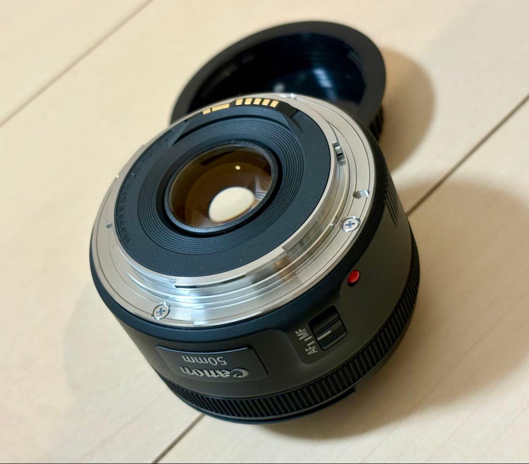 Canon EF 50mm f/1.8 STM レンズ
