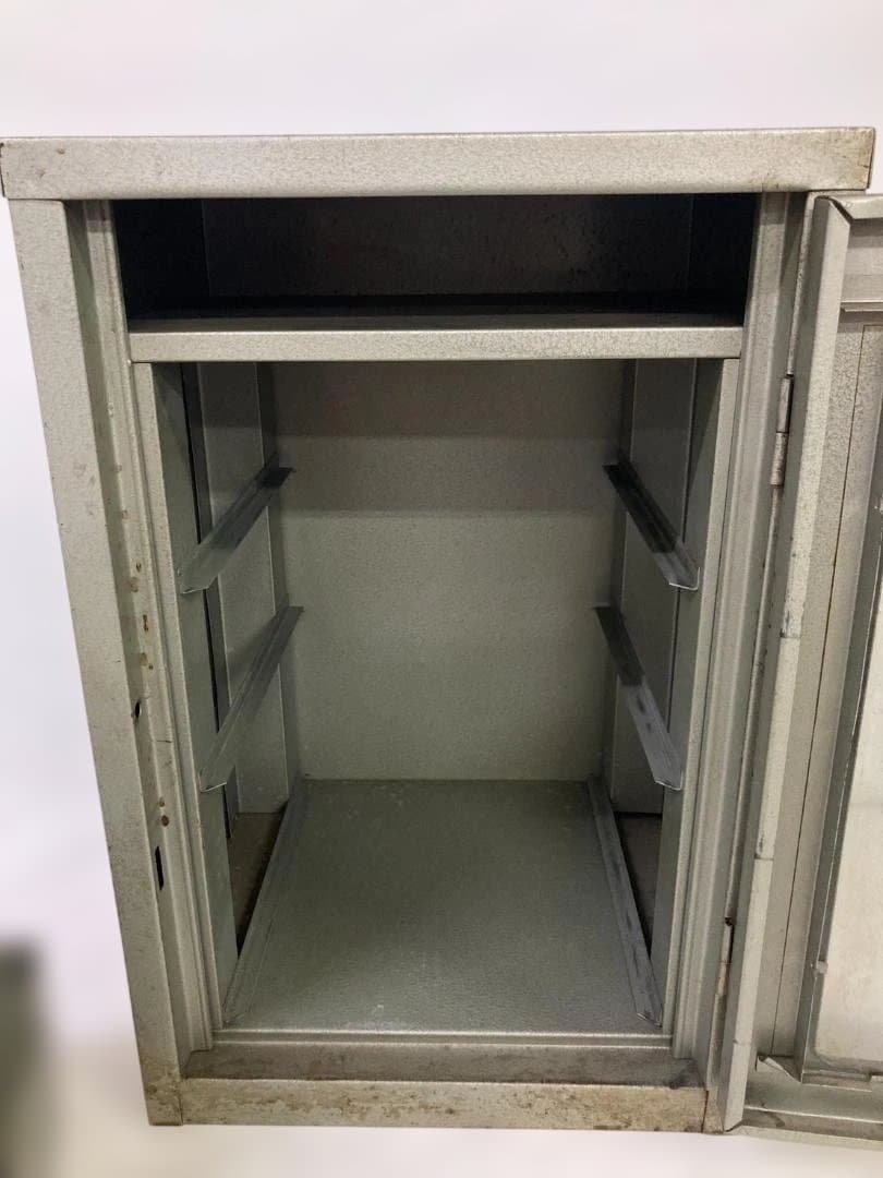 昭和レトロ スパーク 常備薬 スチールbox 薬箱 薬ケース ガラス窓 鍵付