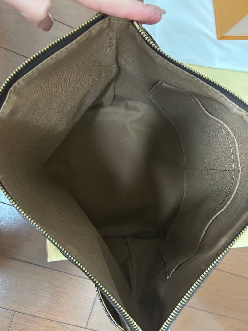 ルイヴィトン　モノグラム　ショルダーバッグ