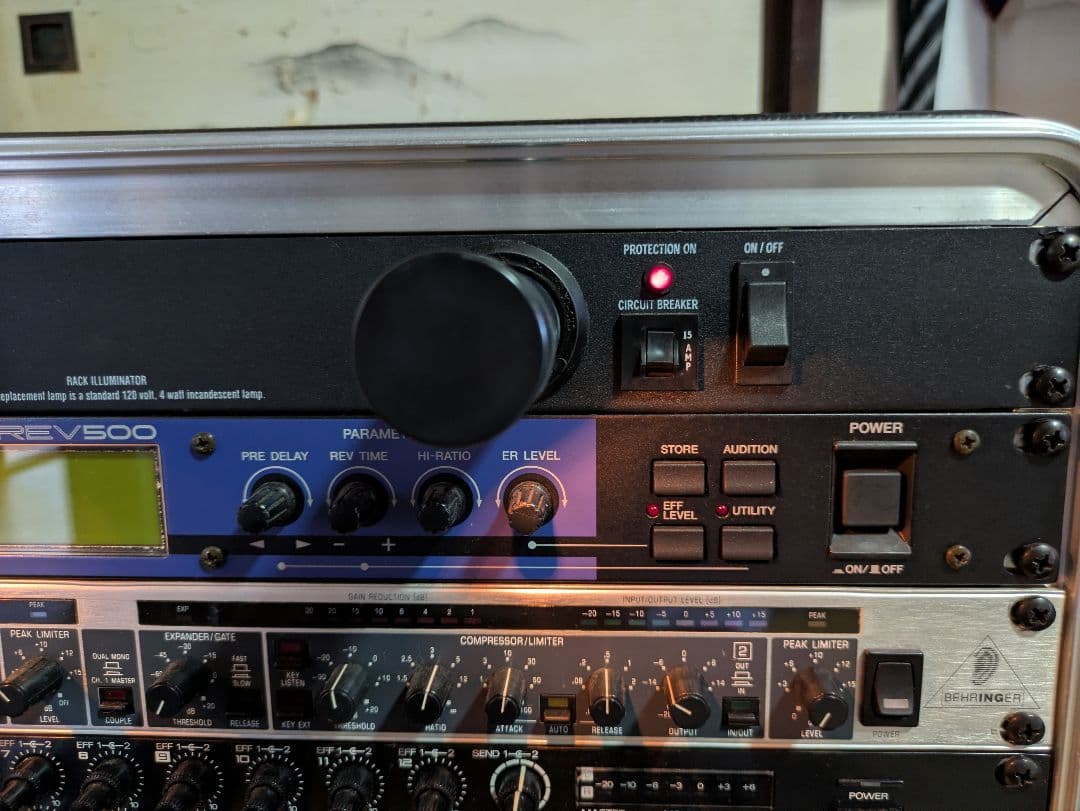 ラック　エフェクター　REV500 、MDX2000、ETA、M-120、SKB