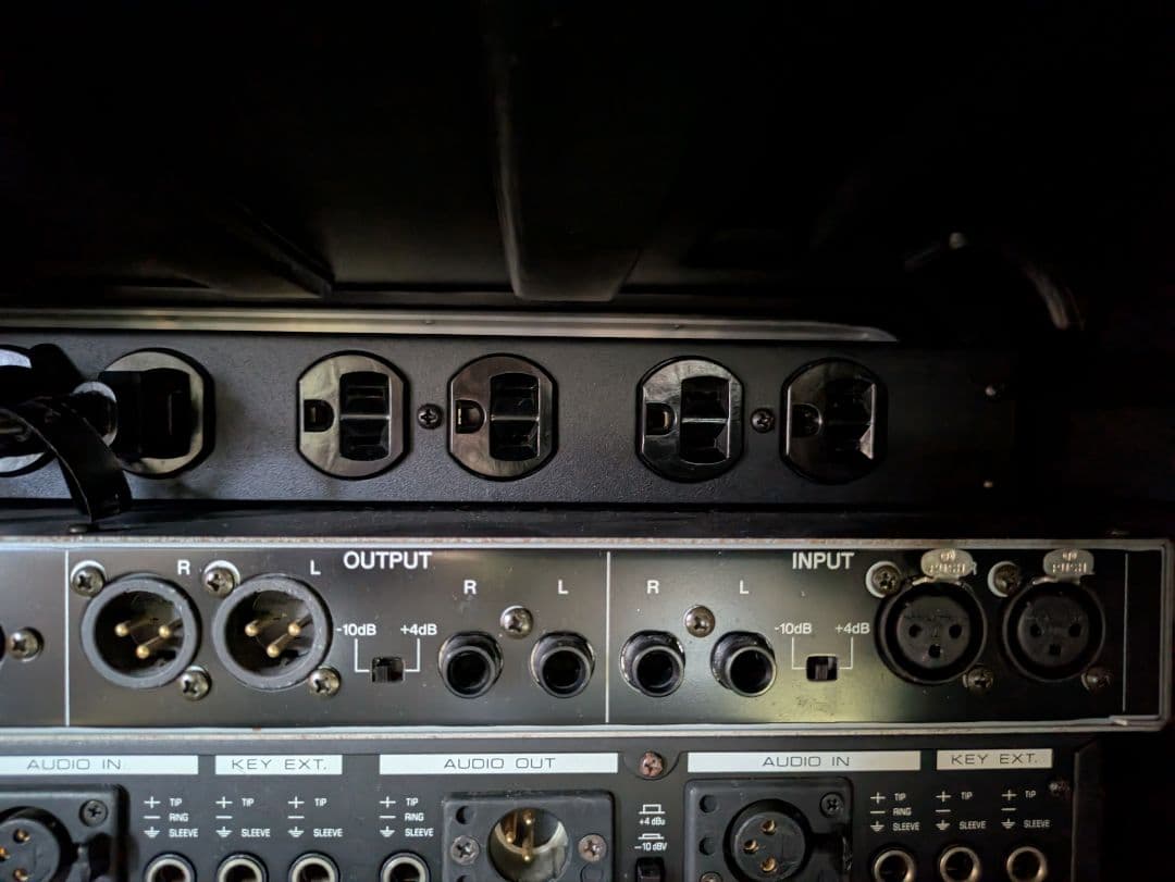 ラック　エフェクター　REV500 、MDX2000、ETA、M-120、SKB