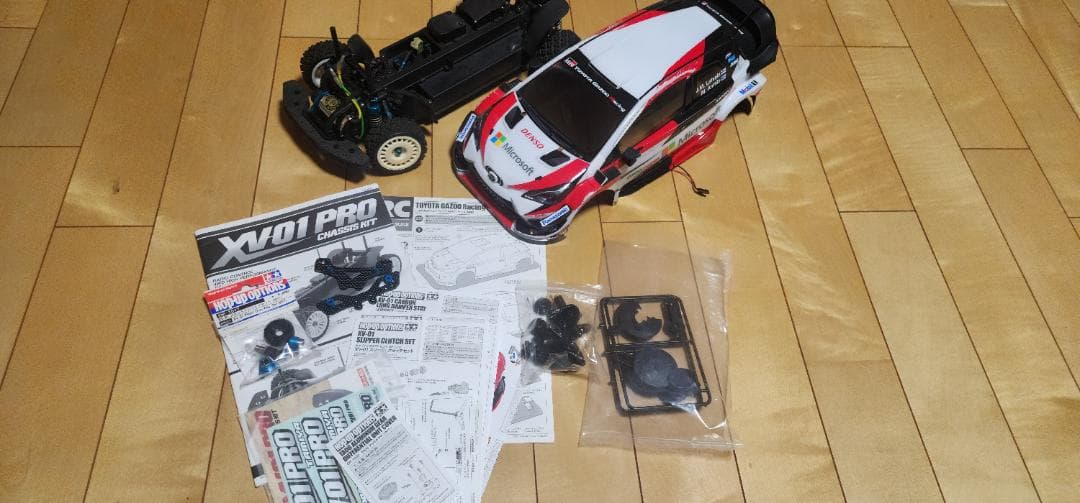 XV01 PRO ラジコンカー