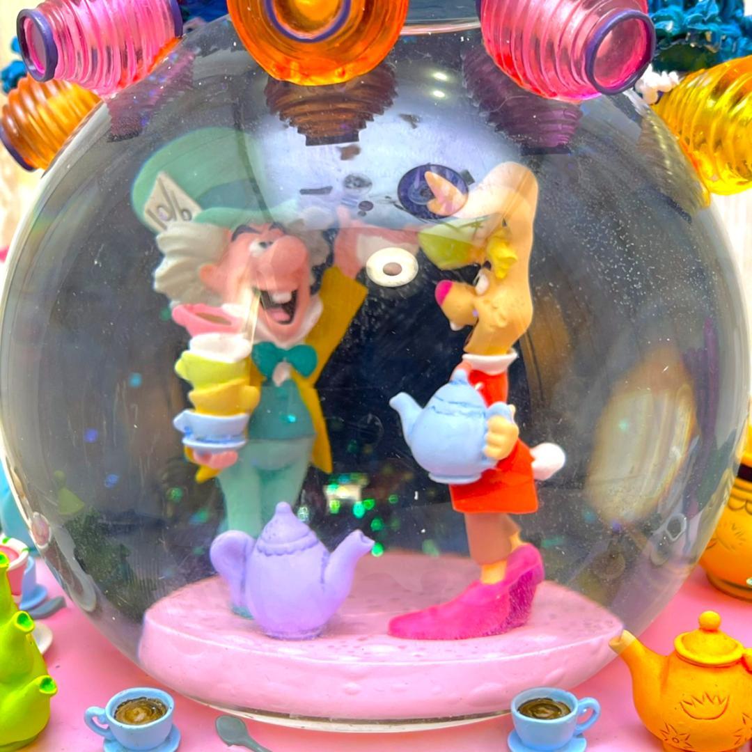 ふしぎの国のアリス チェシャ猫 ティーパーティー フィギュア★スノーグローブ