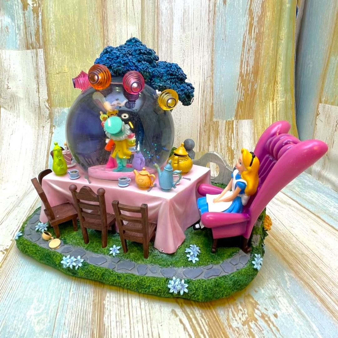 ふしぎの国のアリス チェシャ猫 ティーパーティー フィギュア★スノーグローブ