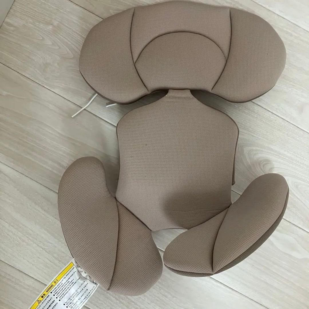 Combi コッコロ S UX チャイルドシート ヘーゼルナッツ ベージュ