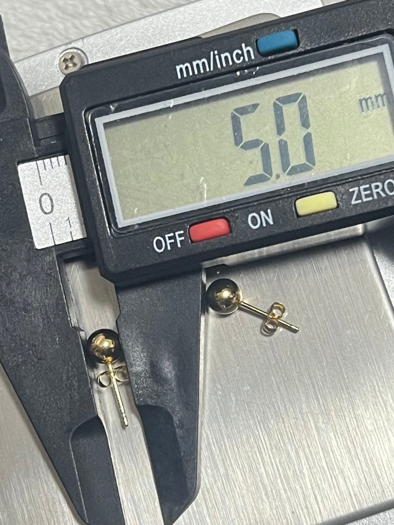 ジーナK18金ボールピアス5mm