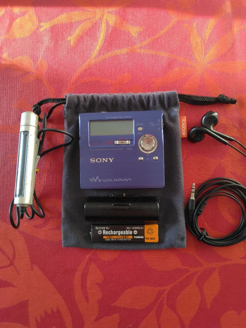 ◇◆ソニー SONY MDウォークマンMZ-R909 録音・再生 動作品◇◆