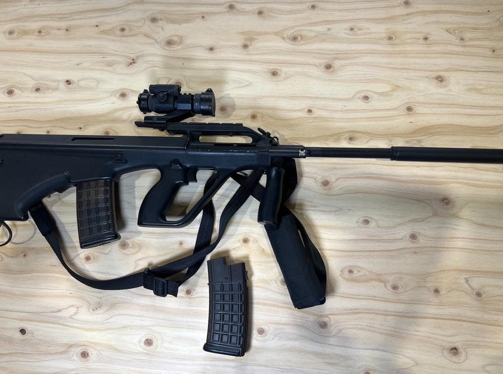 東京マルイ ステアーAUG　電動ガン ブラック