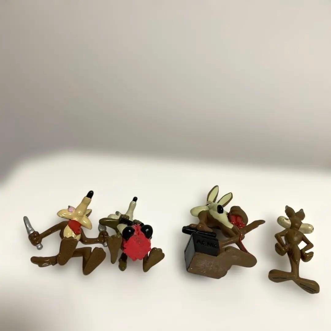 ワイリー コヨーテ フィギュア 8体セット