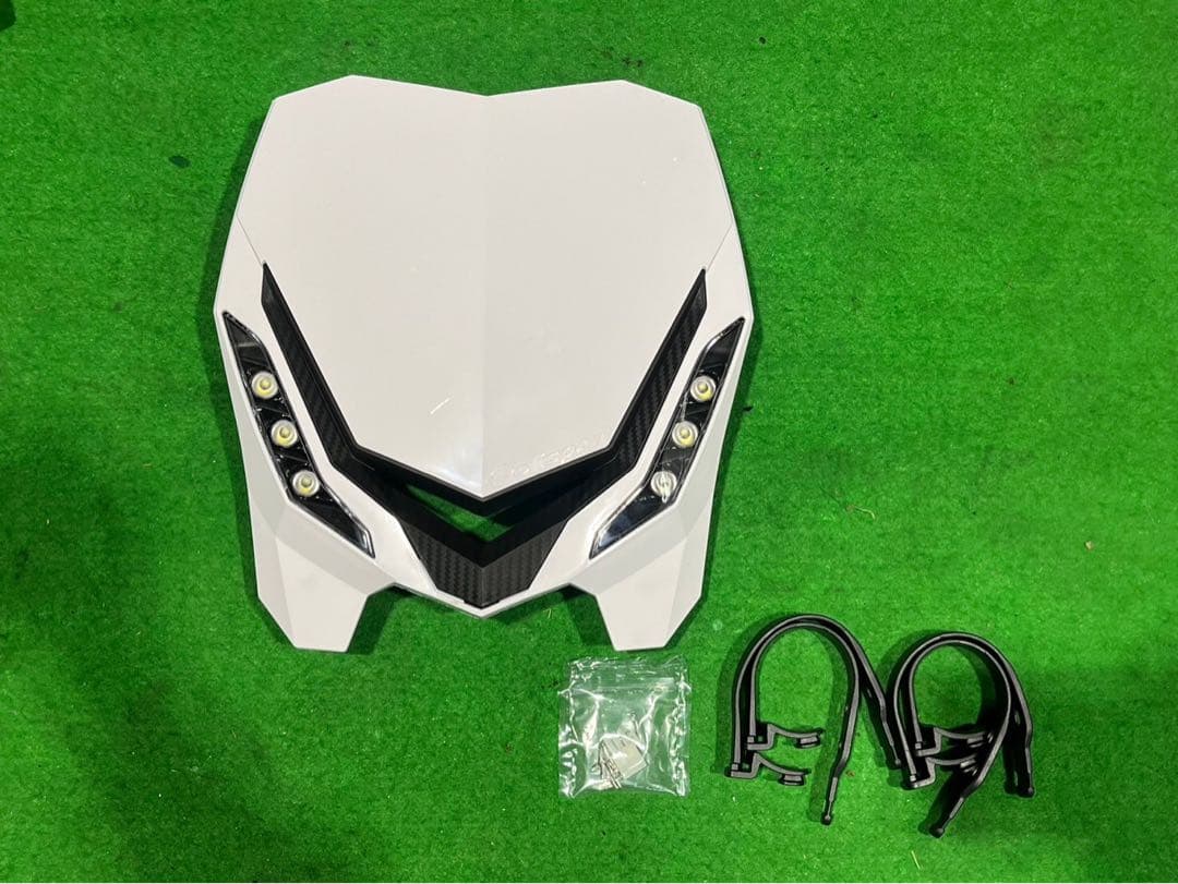 ポリスポーツ　汎用　E-BLAZE LED ヘッドライト　汎用