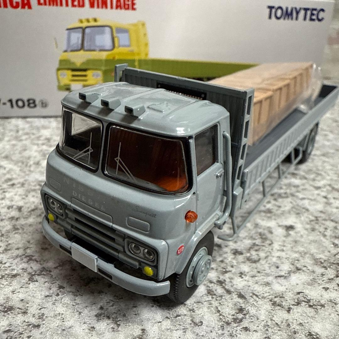 トミカリミテッドビンテージ日野アトラス＆ニッサンディーゼルサングレット