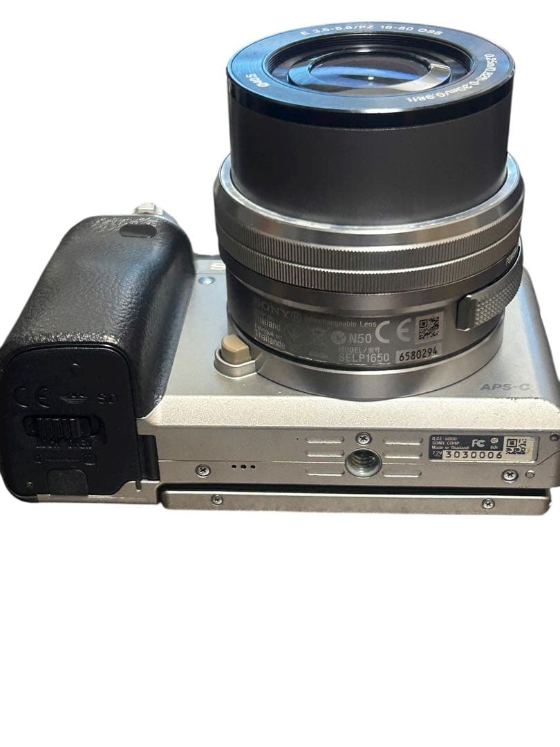 【極美品】SONY α6000 ダブルズームレンズキット ILCE-6000Y
