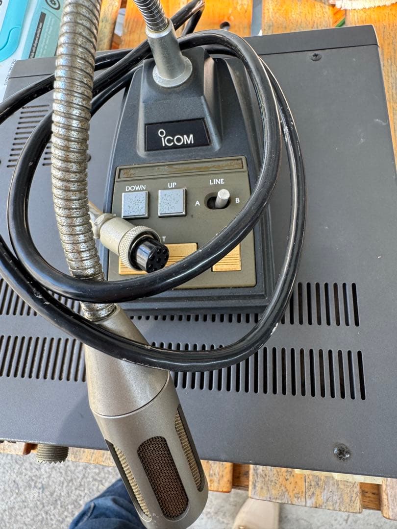 アマチュア無線機、安定化電源