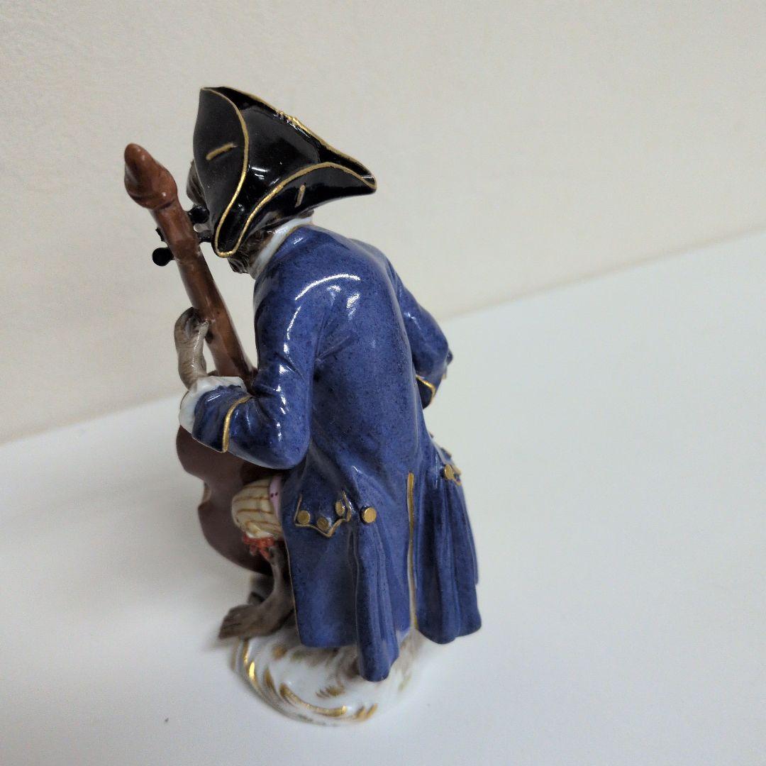 猿のチェロ演奏者 フィギュア