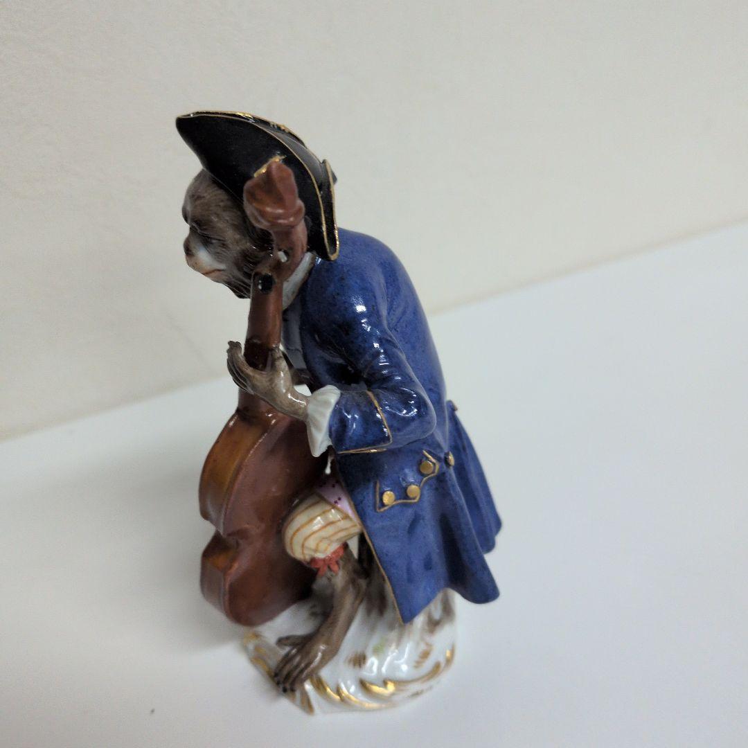 猿のチェロ演奏者 フィギュア