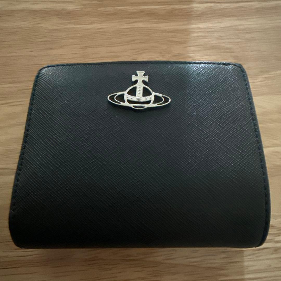 Vivienne Westwoodヴィヴィアンウエストウッド黒二つ折り財布 ロゴ