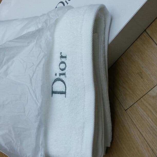 ディオール　バスタオル