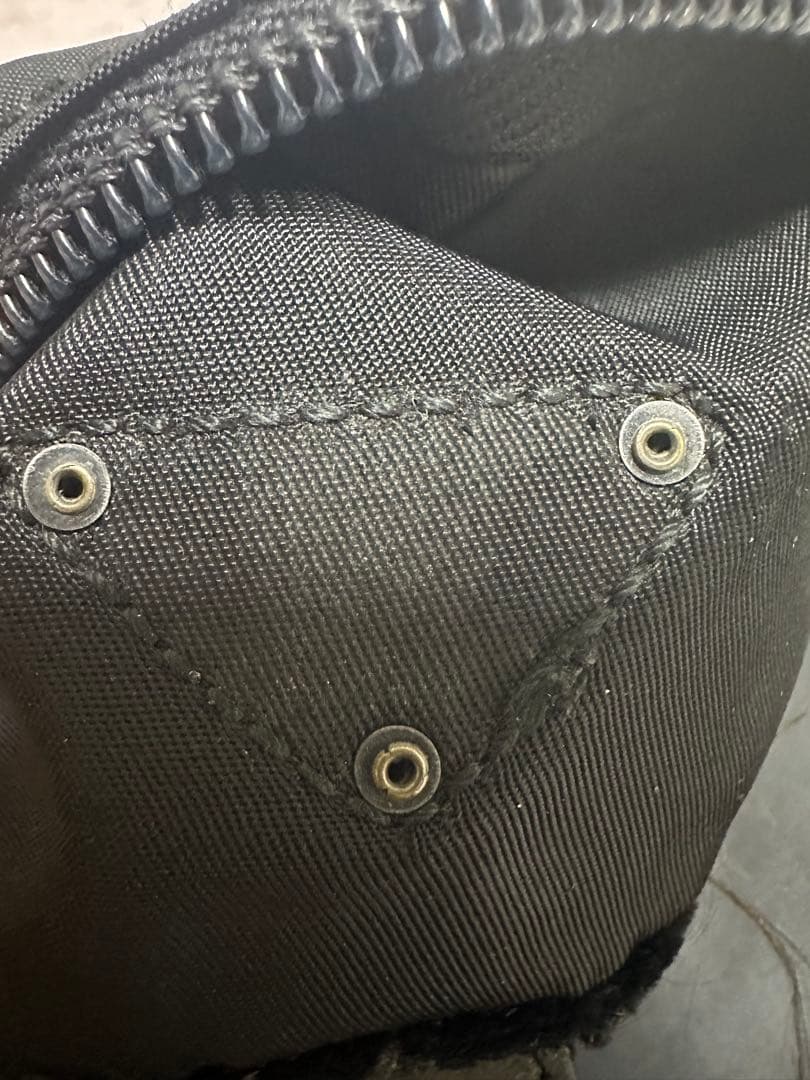 【ギャラ付き美品】プラダ ショルダーバッグ 三角ロゴ ナイロン レザー ブラック