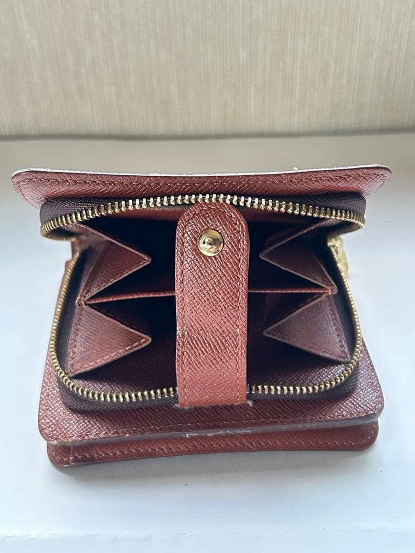 ✨【ルイヴィトン】　廃盤⭐️二つ折り財布 モノグラム　コンパクトジップ