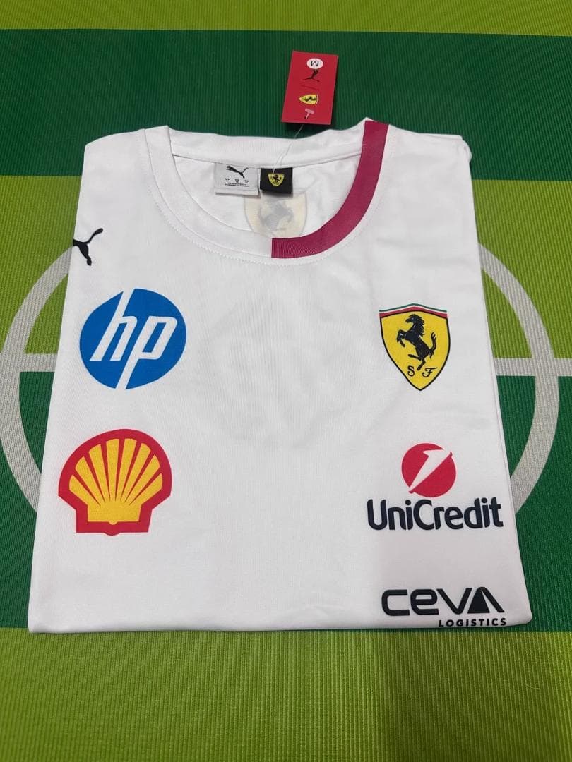 2025年F1フェラーリ ホワイトクルーネックレーシングウェア