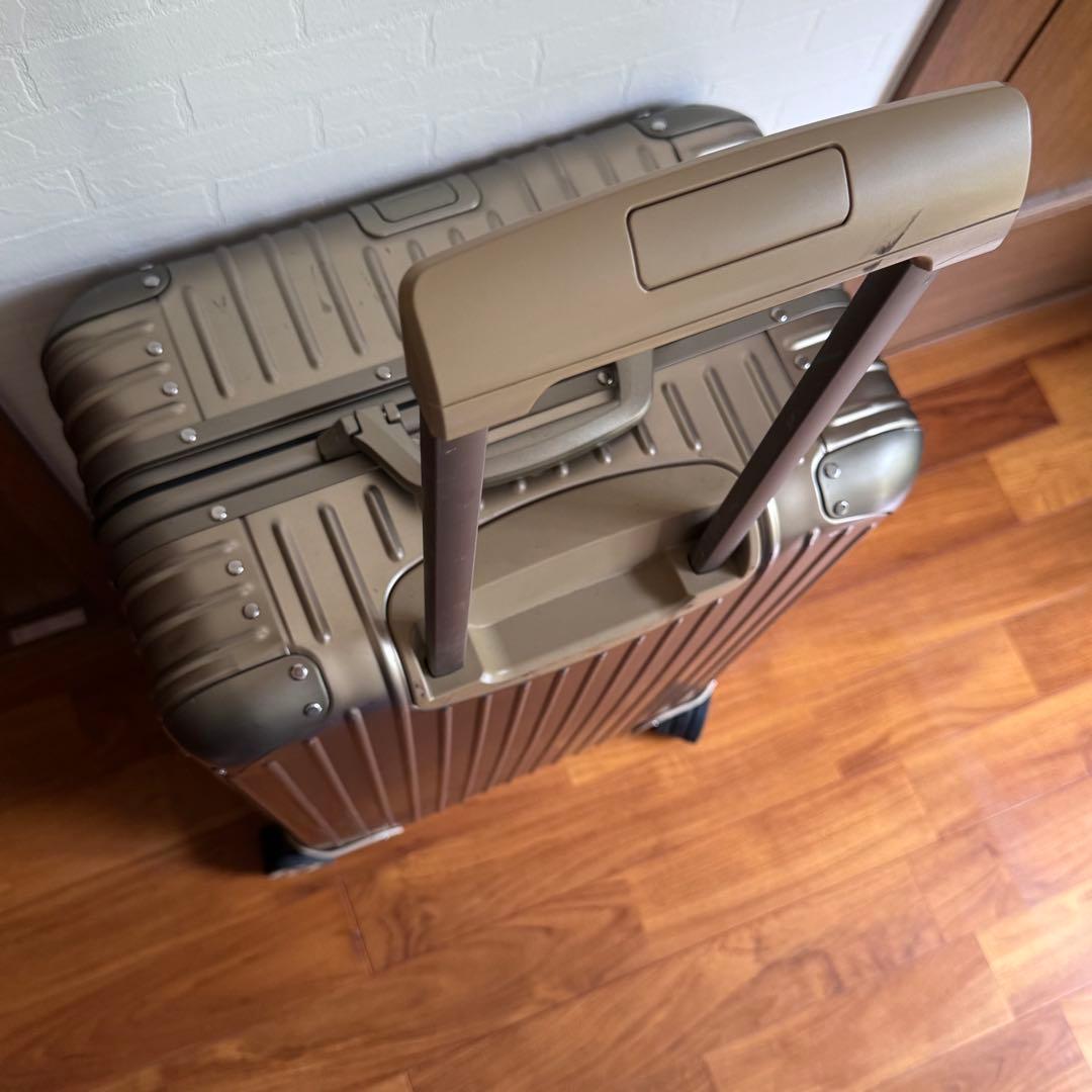 RIMOWA リモワ トパーズ チタニウム TOPAS TITANIUM 67L