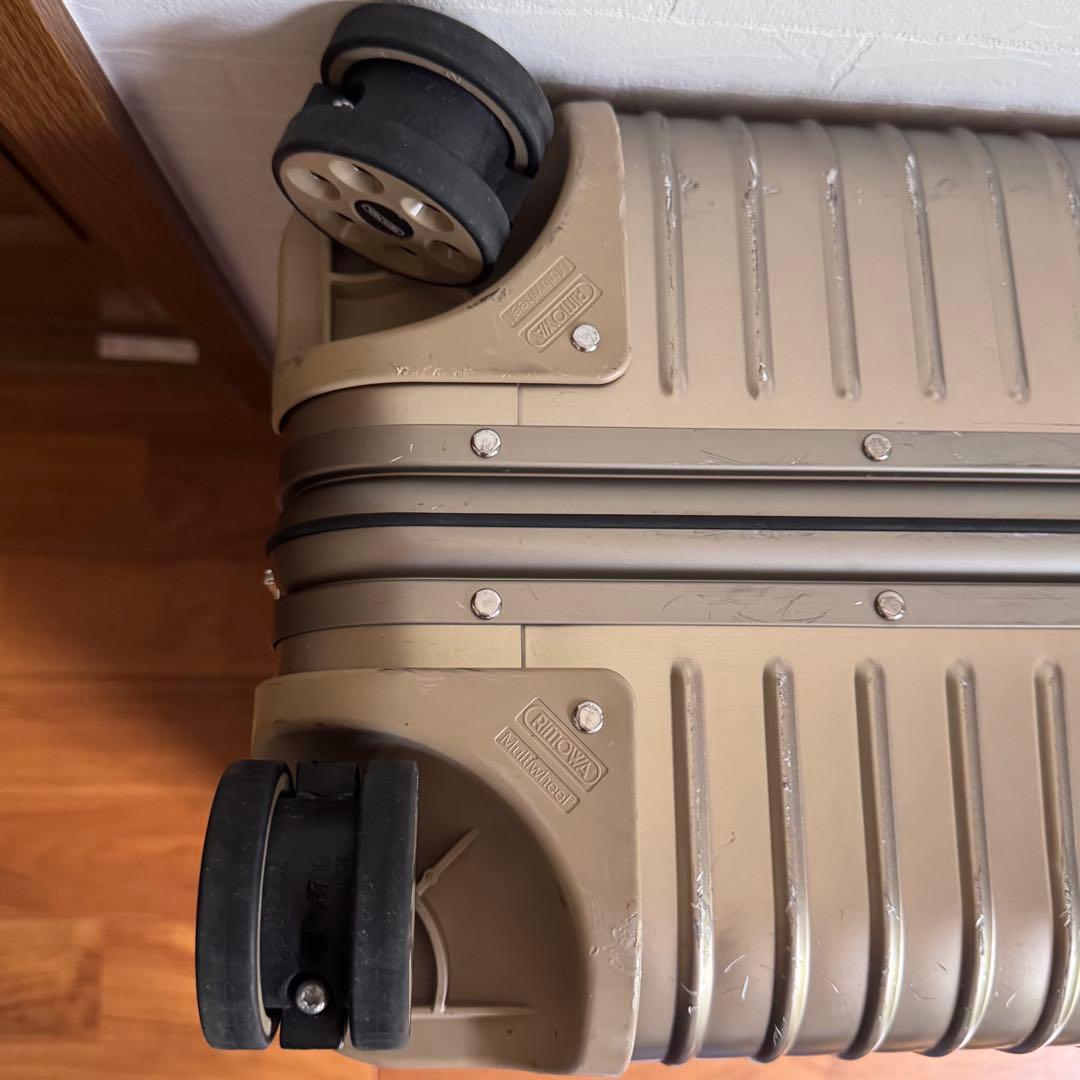 RIMOWA リモワ トパーズ チタニウム TOPAS TITANIUM 67L