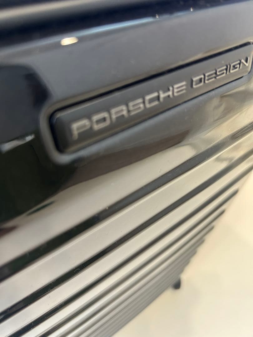 9月6日7日限定価格　ポルシェスーツケース　ブラック 新品未使用.確実本物